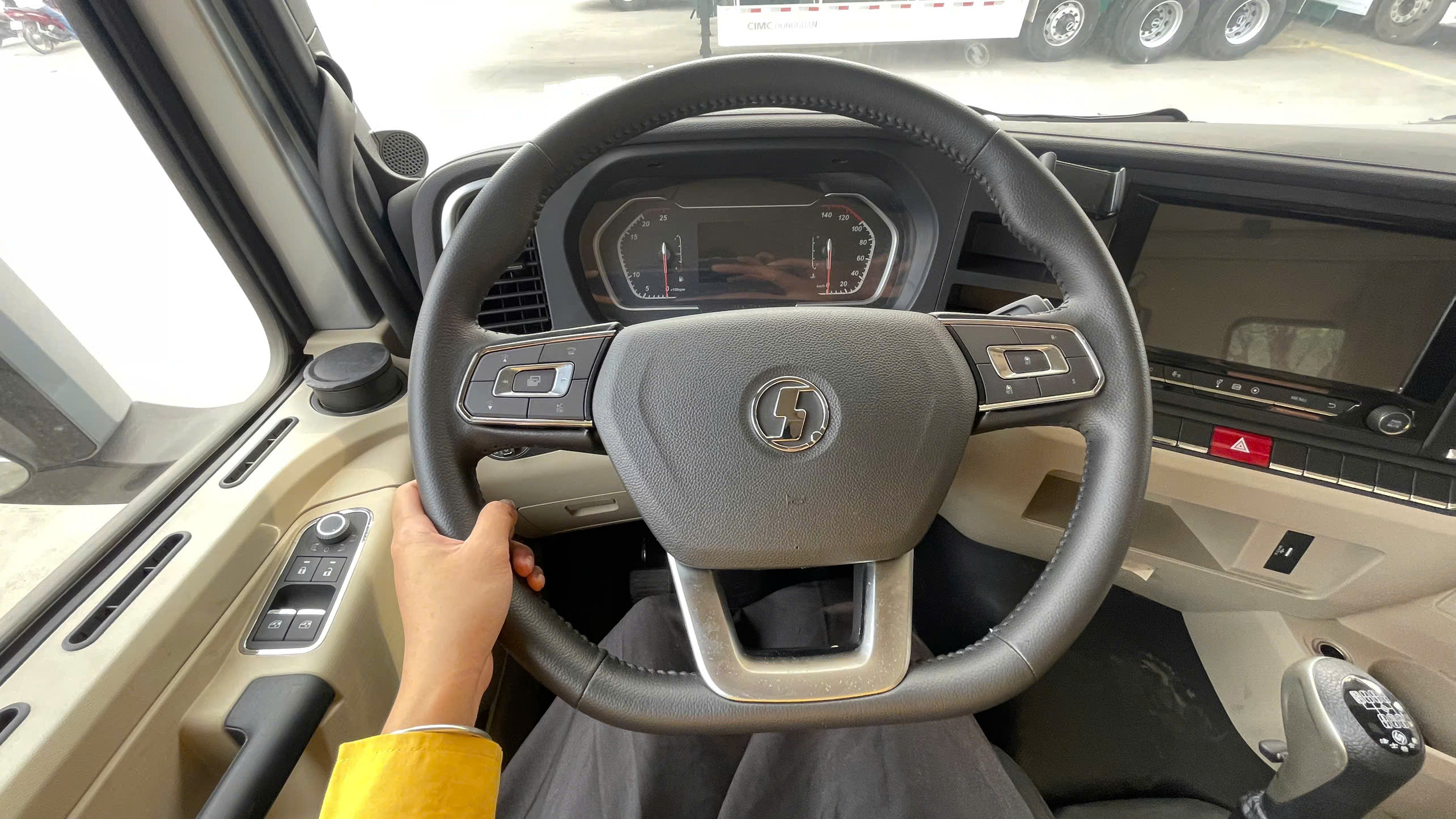 vô lăng shacman x5000 400hp