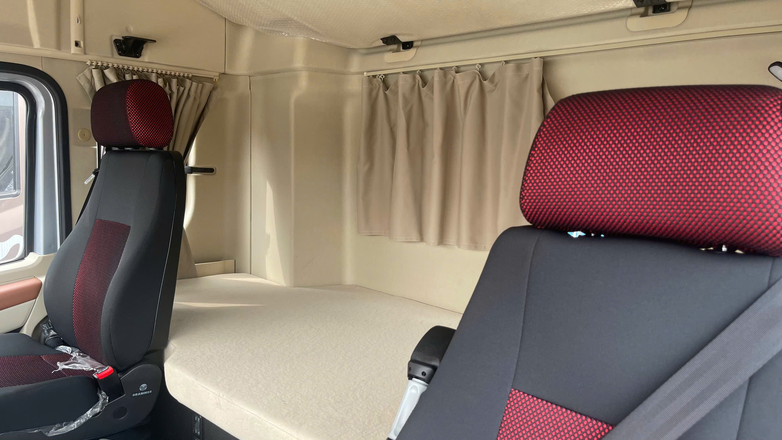 cabin shacman x5000 400hp